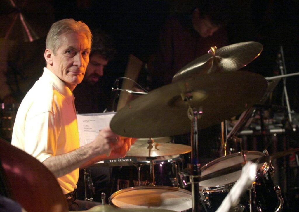 Charlie Watts durante un ensayo en Barcelona en el año 2001